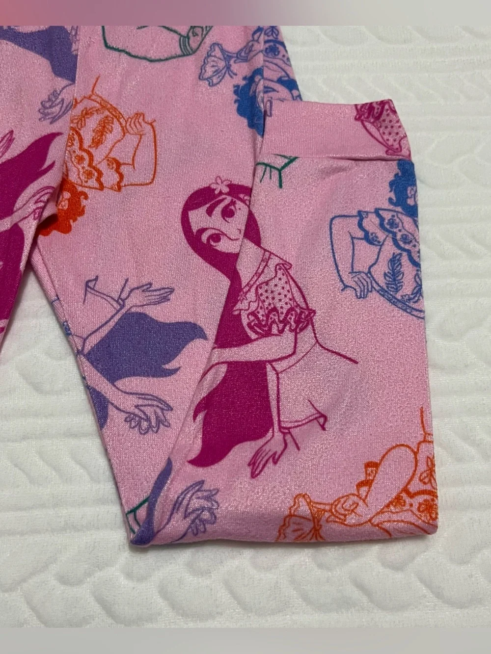 💗 Disney - Encantó Pink Girls' Character Long-Sleeve Pajama Set‎